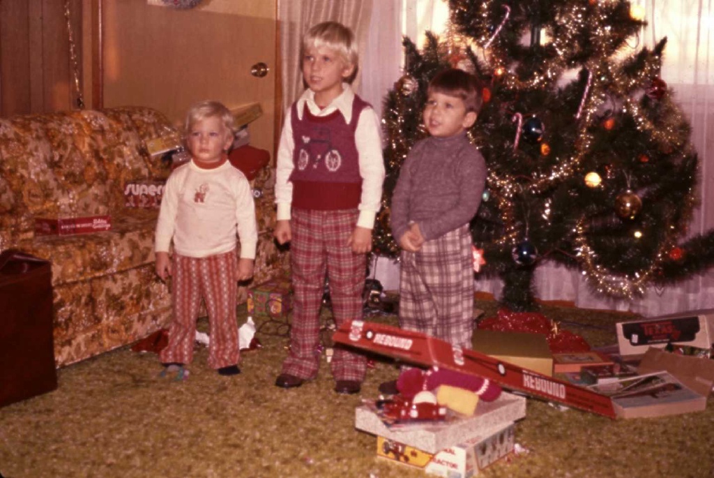 1974-12-14Christmas Day in SD GrGrScott.jpg